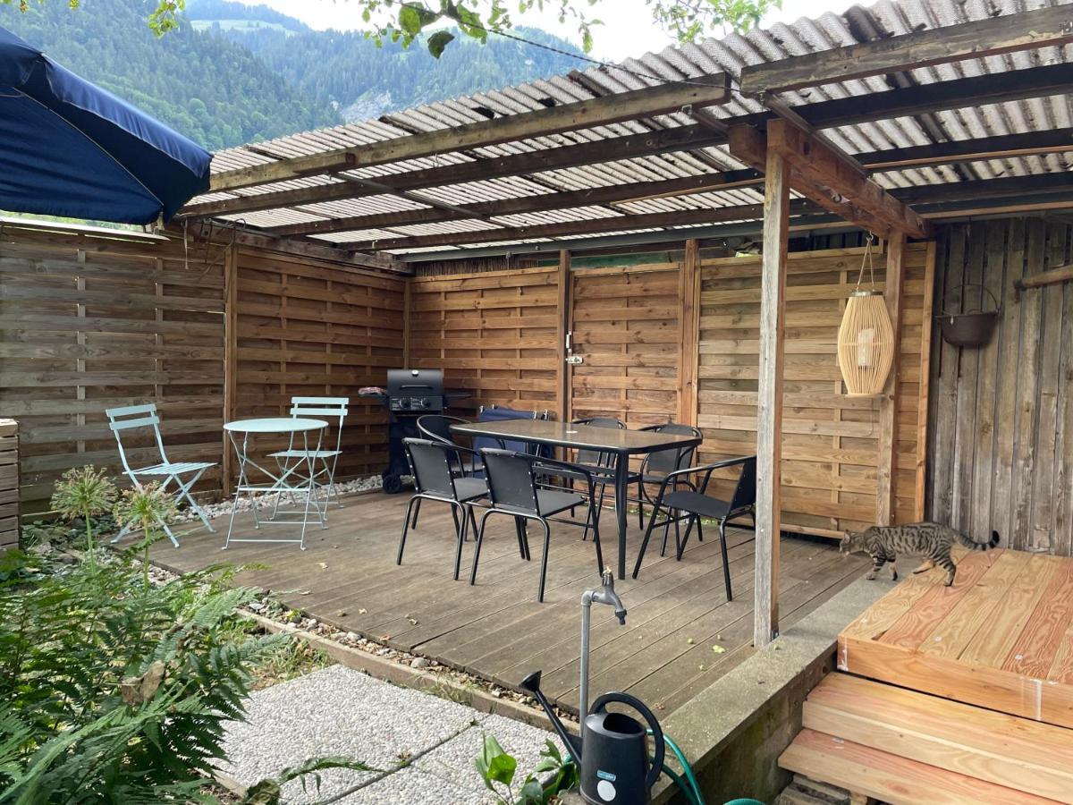 Edelweiss 4 Zi Ferienwohnung In Landhaus Фрутиген Экстерьер фото